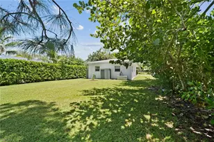 273 Porter St, Naples, FL 34113 - Photo 18