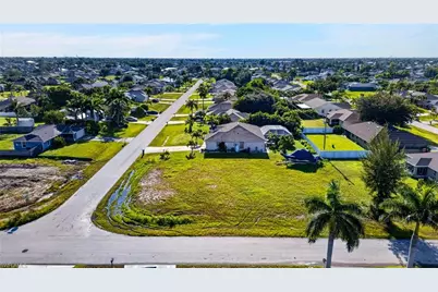 1322 SW 34th St, Cape Coral, FL 33914 - Photo 8