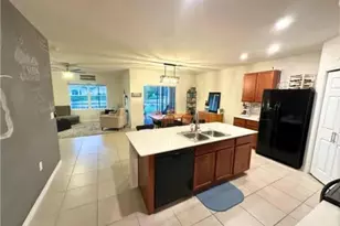 2729 Foralesca Ct, Cape Coral, FL 33909 - Photo 6