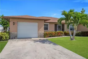 836 SW Trafalgar Parkway, Cape Coral, FL 33991 - Photo 2