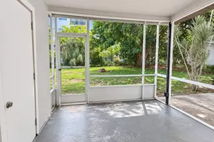 4919 York St, Cape Coral, FL 33904 - Photo 12