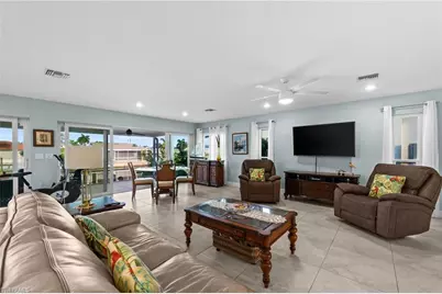 2498 Sapodilla Ln, Saint James City, FL 33956 - Photo 4