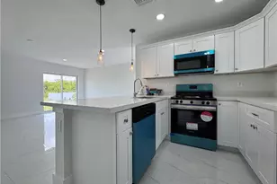3015 4th St SW, Lehigh Acres, FL 33976 - Photo 18