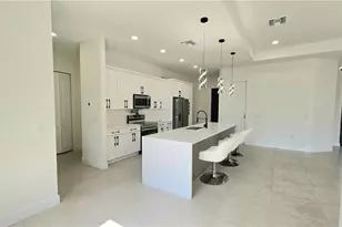 812 Hibiscus Ave, Lehigh Acres, FL 33972 - Photo 4
