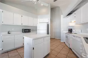 937 El Dorado Pkwy W, Cape Coral, FL 33914 - Photo 18