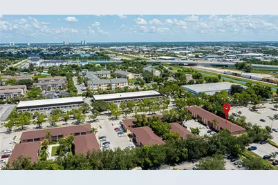 2700 Park Windsor Dr #713, Fort Myers, FL 33901 - Photo 4