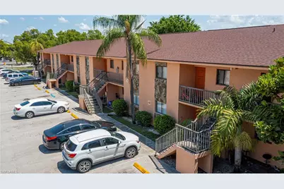 2700 Park Windsor Dr #713, Fort Myers, FL 33901 - Photo 2