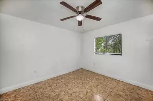 2700 Park Windsor Dr, Fort Myers, FL 33901 - Photo 24
