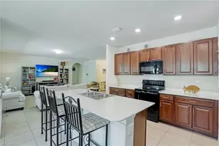 4831 SW 18th Ave, Cape Coral, FL 33914 - Photo 6