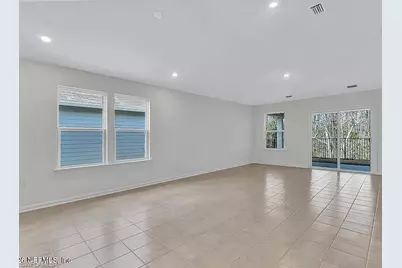 712 Panther Lake Pkwy, Jacksonville, FL 32221 - Photo 4