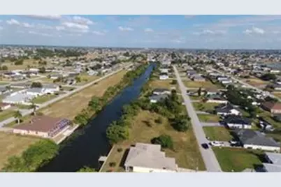 617 NW 14th St, Cape Coral, FL 33993 - Photo 6