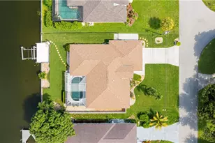 22 SE 13th Ave, Cape Coral, FL 33990 - Photo 4