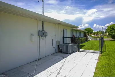 22 SE 13th Ave, Cape Coral, FL 33990 - Photo 42