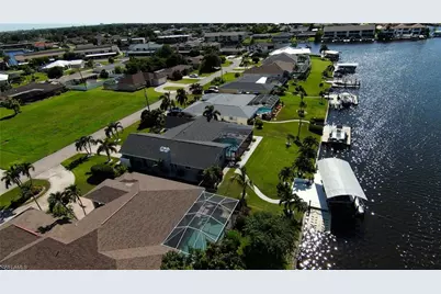 1017 SE 36th Ter, Cape Coral, FL 33904 - Photo 30