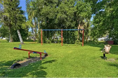 8931 Andover St, Fort Myers, FL 33907 - Photo 38