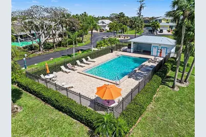 6081 Lake Front Dr, Fort Myers, FL 33908 - Photo 32