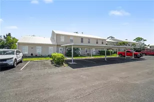 6081 Lakefront Dr, Fort Myers, FL 33908 - Photo 24