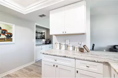 5805 Trailwinds Dr #326, Fort Myers, FL 33907 - Photo 10
