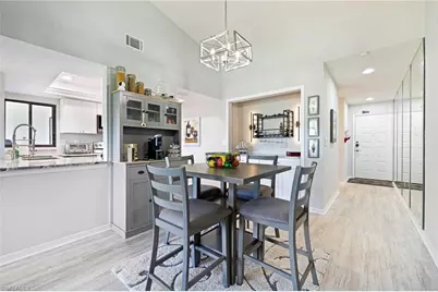 5805 Trailwinds Dr #326, Fort Myers, FL 33907 - Photo 2