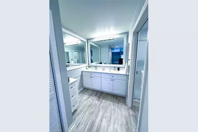5805 Trailwinds Dr #326, Fort Myers, FL 33907 - Photo 16