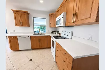 1433 SE 17th St, Cape Coral, FL 33990 - Photo 10