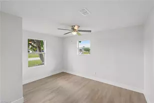 706 SW 31st St, Cape Coral, FL 33914 - Photo 4