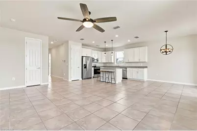 3721 E Hampton Cir, Alva, FL 33920 - Photo 6