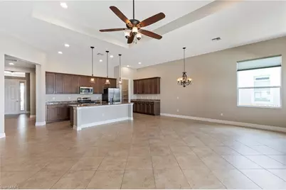 12764 Fairway Cove Ct, Fort Myers, FL 33905 - Photo 4