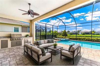 12764 Fairway Cove Ct, Fort Myers, FL 33905 - Photo 6