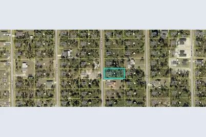 814 Monroe Ave, Lehigh Acres, FL 33972 - Photo 2