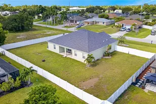 1623 SW 19th Pl, Cape Coral, FL 33991 - Photo 32