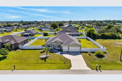 1623 SW 19th Pl, Cape Coral, FL 33991 - Photo 2