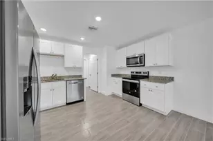 2156 Edison Ave, Fort Myers, FL 33901 - Photo 4