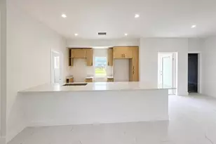 3569 Andalusia Blvd, Cape Coral, FL 33909 - Photo 4