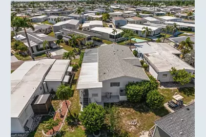 244 Daisy Ave, Fort Myers, FL 33908 - Photo 30