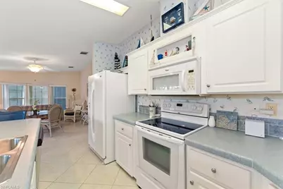 244 Daisy Ave, Fort Myers, FL 33908 - Photo 8