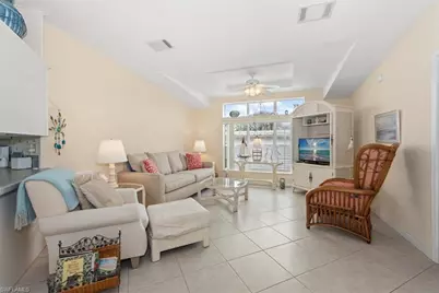 244 Daisy Ave, Fort Myers, FL 33908 - Photo 10