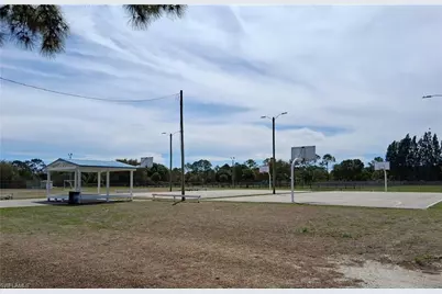 570 N Fronda St, Clewiston, FL 33440 - Photo 4