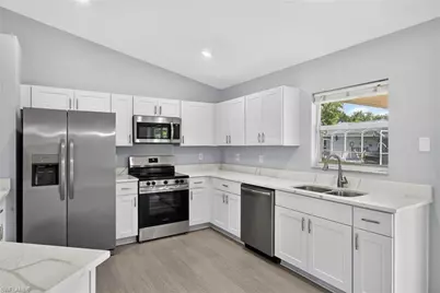 228 Ambury St, Fort Myers, FL 33913 - Photo 10