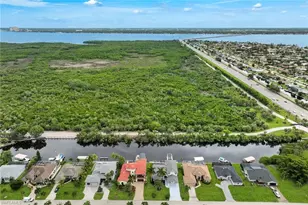 2309 SE 20th Pl, Cape Coral, FL 33990 - Photo 44
