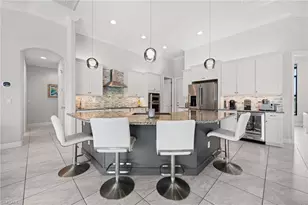 2515 SW 31st Ln, Cape Coral, FL 33914 - Photo 4