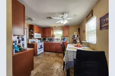 5242 Texas Ave, Naples, FL 34113 - Photo 6
