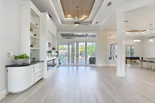90 22nd Ave NW, Naples, FL 34120 - Photo 8
