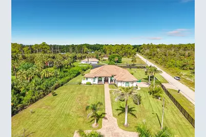 90 22nd Ave NW, Naples, FL 34120 - Photo 4