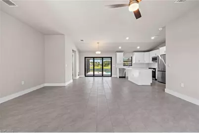 1807 NE 2nd St, Cape Coral, FL 33909 - Photo 6