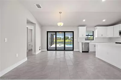 1807 NE 2nd St, Cape Coral, FL 33909 - Photo 8