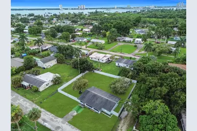77 Glenmont Dr W, North Fort Myers, FL 33917 - Photo 40