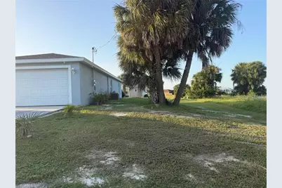 1046 Saturn Ct, Labelle, FL 33945 - Photo 20