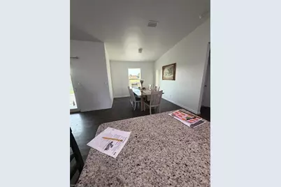 1046 Saturn Ct, Labelle, FL 33945 - Photo 2