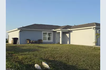 1046 Saturn Ct, Labelle, FL 33945 - Photo 16